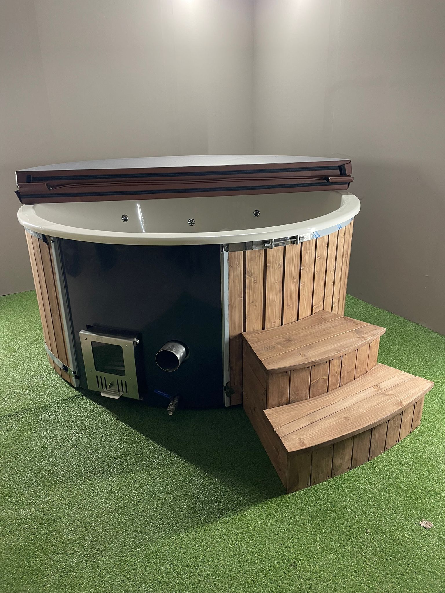 Nova Badefass 205 x 95 cm mit 30 kW Ofen