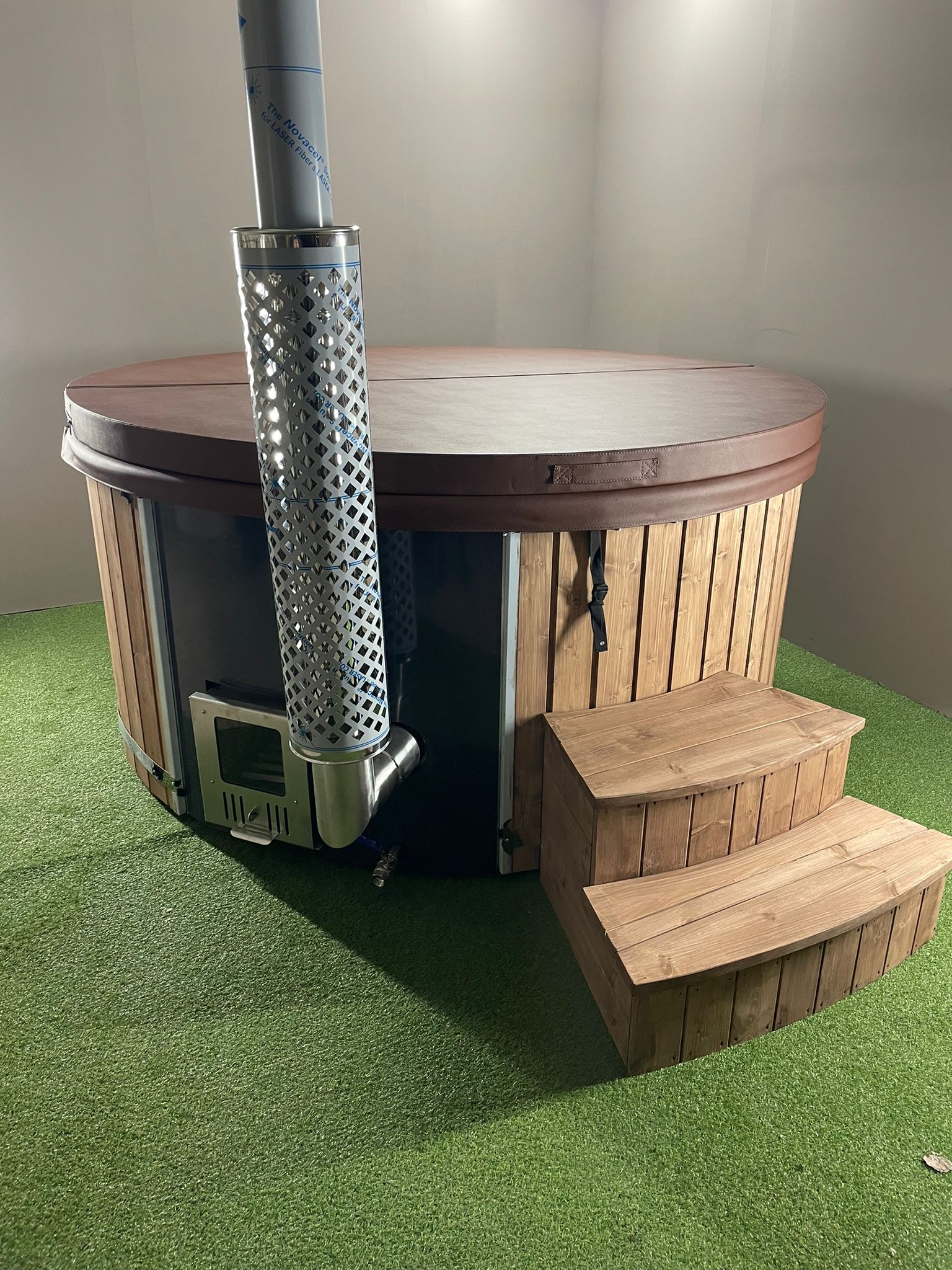 Nova Badefass 205 x 95 cm mit 30 kW Ofen